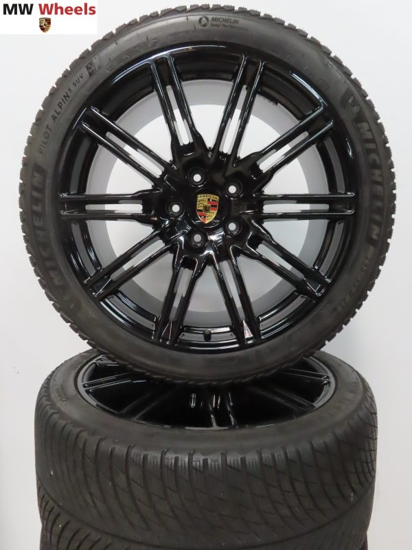 Originele Porsche Cayenne GTS  21 inch velgen met Michelin winterbanden