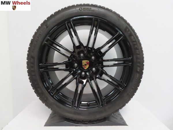 Originele Porsche Cayenne GTS  21 inch velgen met Michelin winterbanden - Afbeelding 2