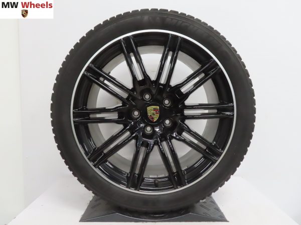 Originele Porsche Cayenne GTS 21 inch velgen met Michelin winterbanden - Afbeelding 3