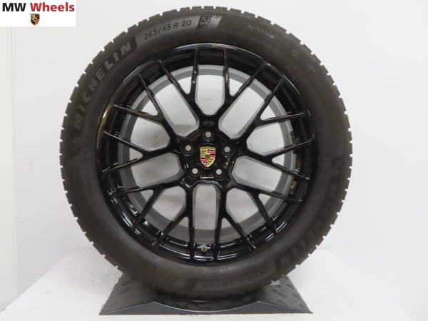 Originele Porsche Macan 20 inch velgen GTS RS Spyder met Michelin winterbanden - Afbeelding 5