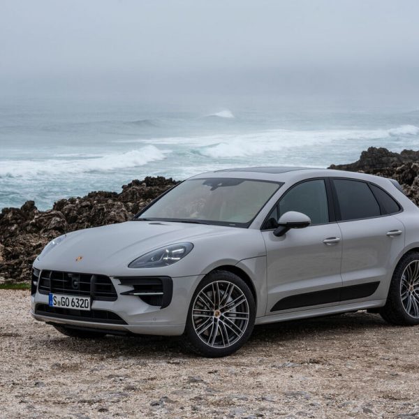 Originele Porsche Macan Turbo IV 21 inch velgen met Michelin winterbanden - Afbeelding 7