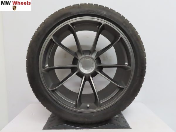 Originele Porsche 911 991 GT3 20 inch velgen met Pirelli winterbanden - Afbeelding 4