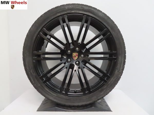 Originele Porsche Macan Turbo III 21 inch velgen met winterbanden - Afbeelding 2