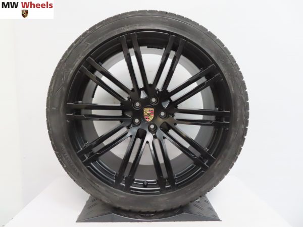 Originele Porsche Macan Turbo III 21 inch velgen met winterbanden - Afbeelding 4